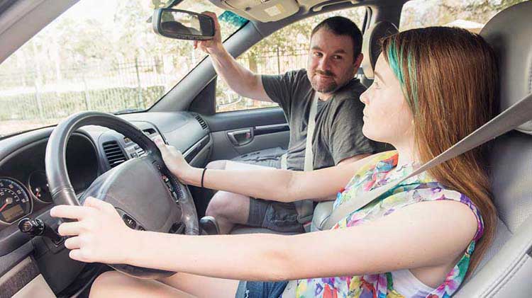 Top Things To Teach To Your Teen While Learning Driving