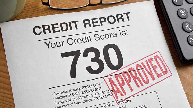 Infographic about credit score facts and myths.