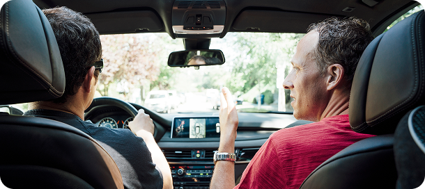 State Farm agent helping a customer